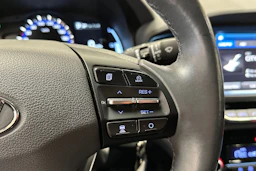 musta Hyundai IONIQ hybrid 2017 kuva 21.