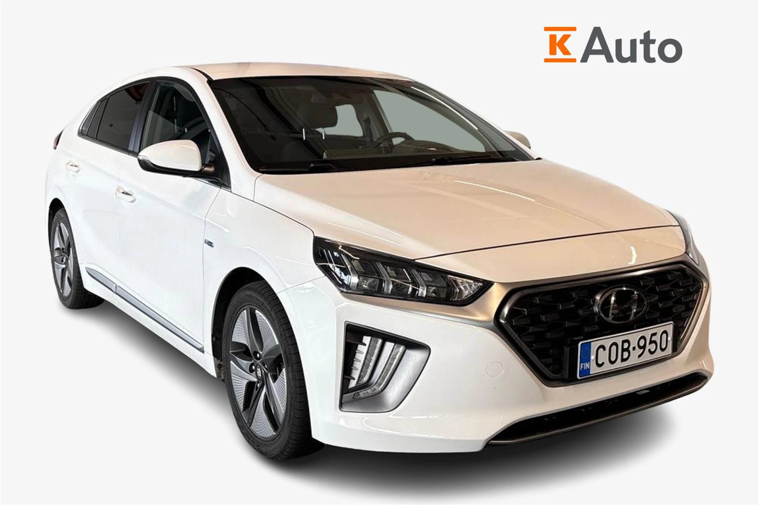 valkoinen Hyundai IONIQ hybrid 2021 kuva 1.