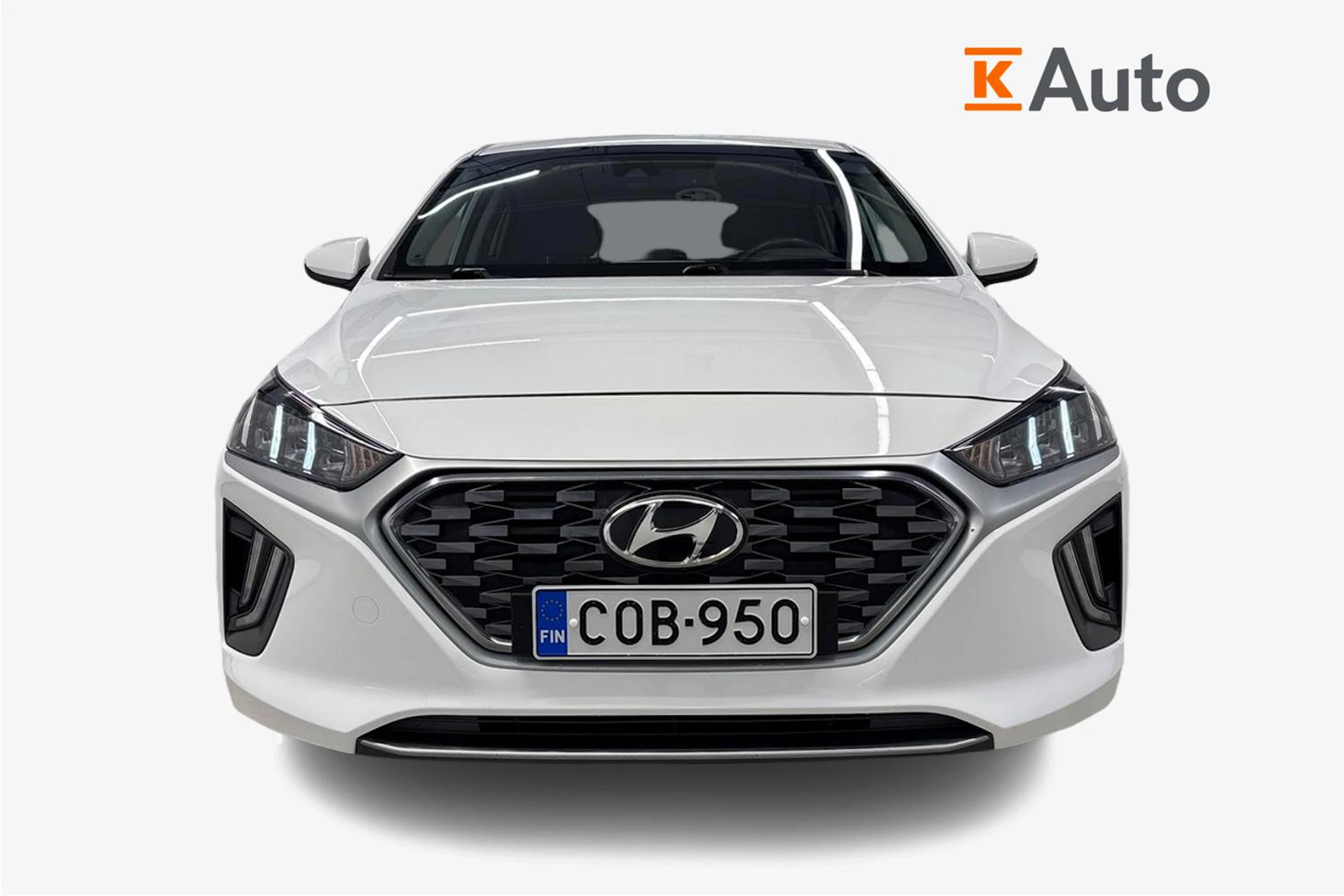 valkoinen Hyundai IONIQ hybrid 2021 kuva 4.