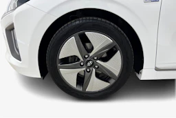 valkoinen Hyundai IONIQ hybrid 2021 kuva 9.