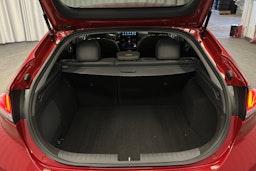 punainen Hyundai IONIQ hybrid 2021 kuva 25.