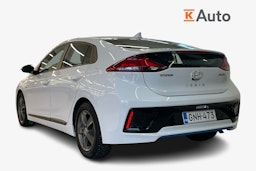 Valkoinen Hyundai IONIQ plug-in 2019 kuva 2.