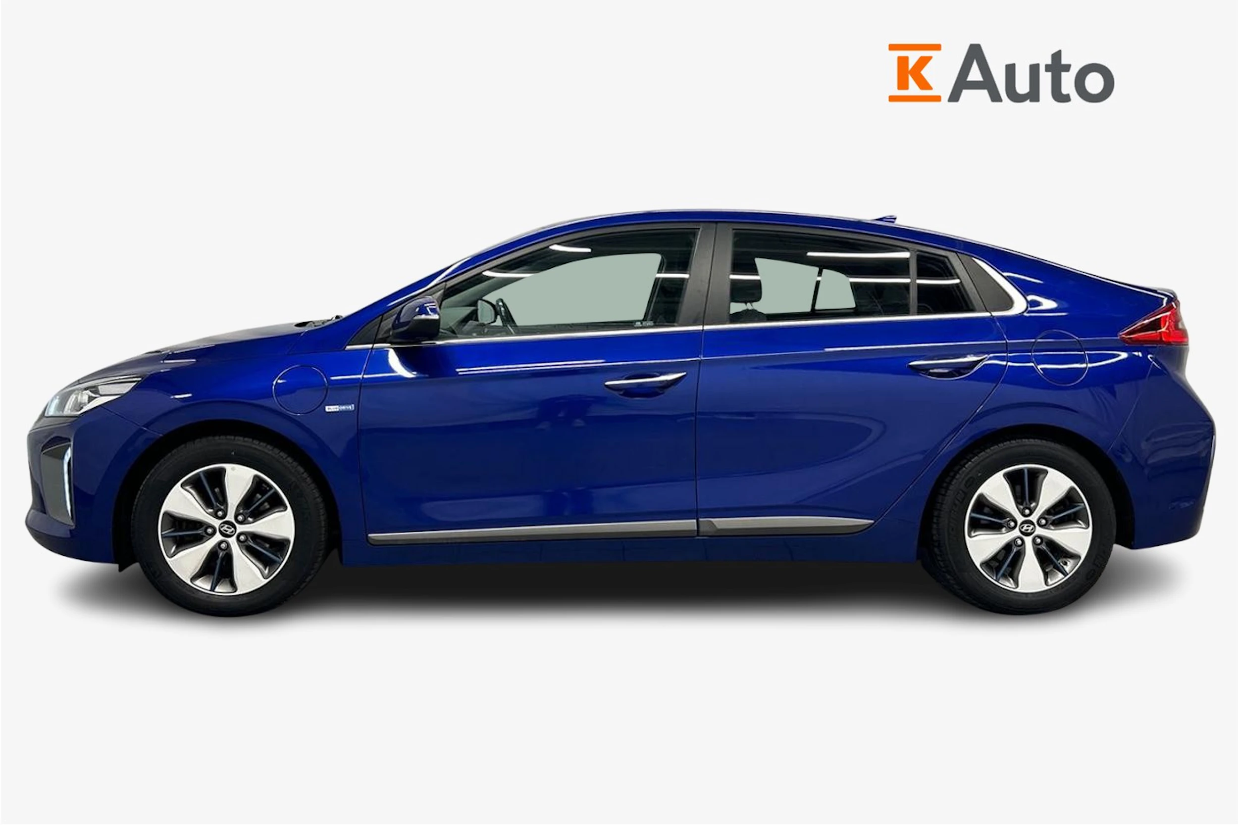 sininen Hyundai IONIQ plug-in 2019 kuva 5.