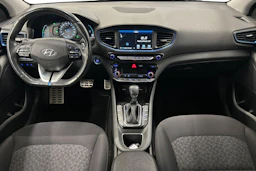 sininen Hyundai IONIQ plug-in 2019 kuva 7.