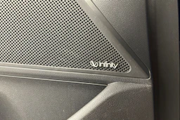 sininen Hyundai IONIQ plug-in 2019 kuva 14.