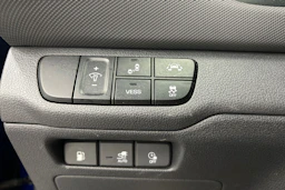 sininen Hyundai IONIQ plug-in 2019 kuva 15.