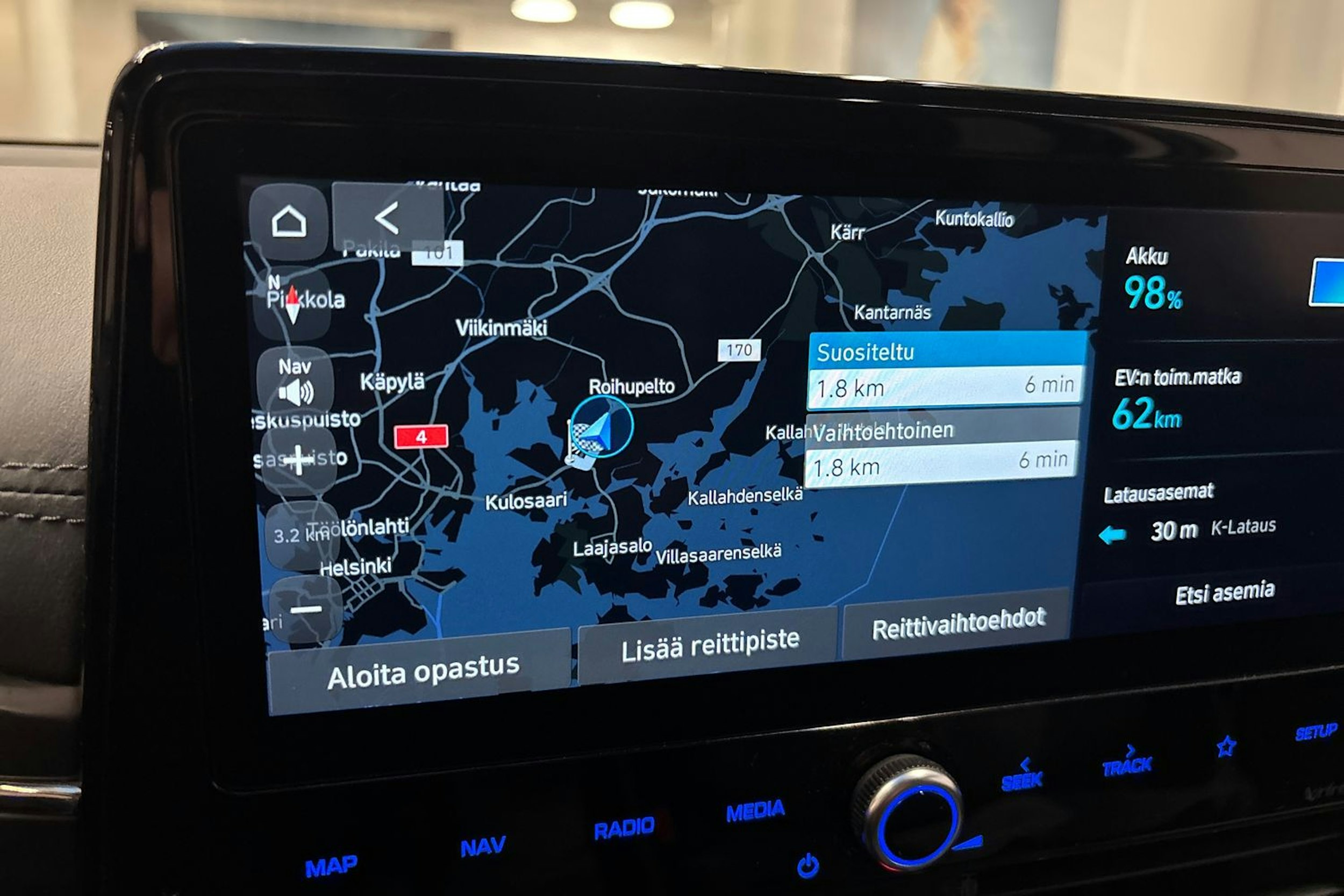 harmaa Hyundai IONIQ plug-in 2020 kuva 19.