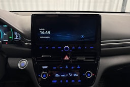 harmaa Hyundai IONIQ plug-in 2020 kuva 16.