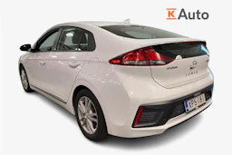 Valkoinen Hyundai IONIQ plug-in 2020 kuva 2.