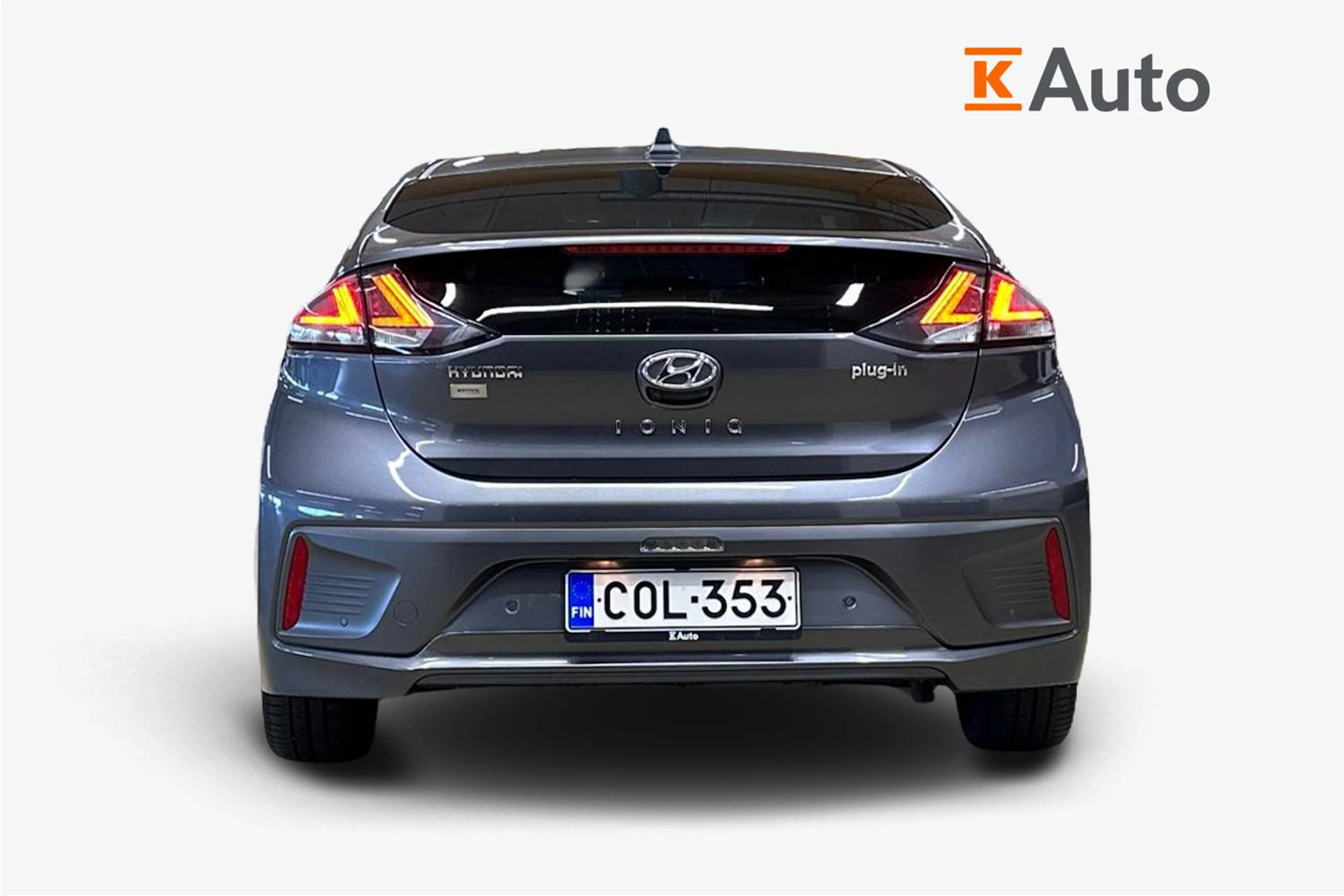 harmaa Hyundai IONIQ plug-in 2021 kuva 3.