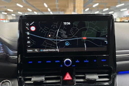 harmaa Hyundai IONIQ plug-in 2021 kuva 15.