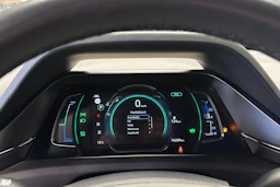 harmaa Hyundai IONIQ plug-in 2021 kuva 19.