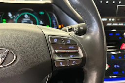 harmaa Hyundai IONIQ plug-in 2021 kuva 21.