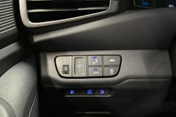 harmaa Hyundai IONIQ plug-in 2021 kuva 22.