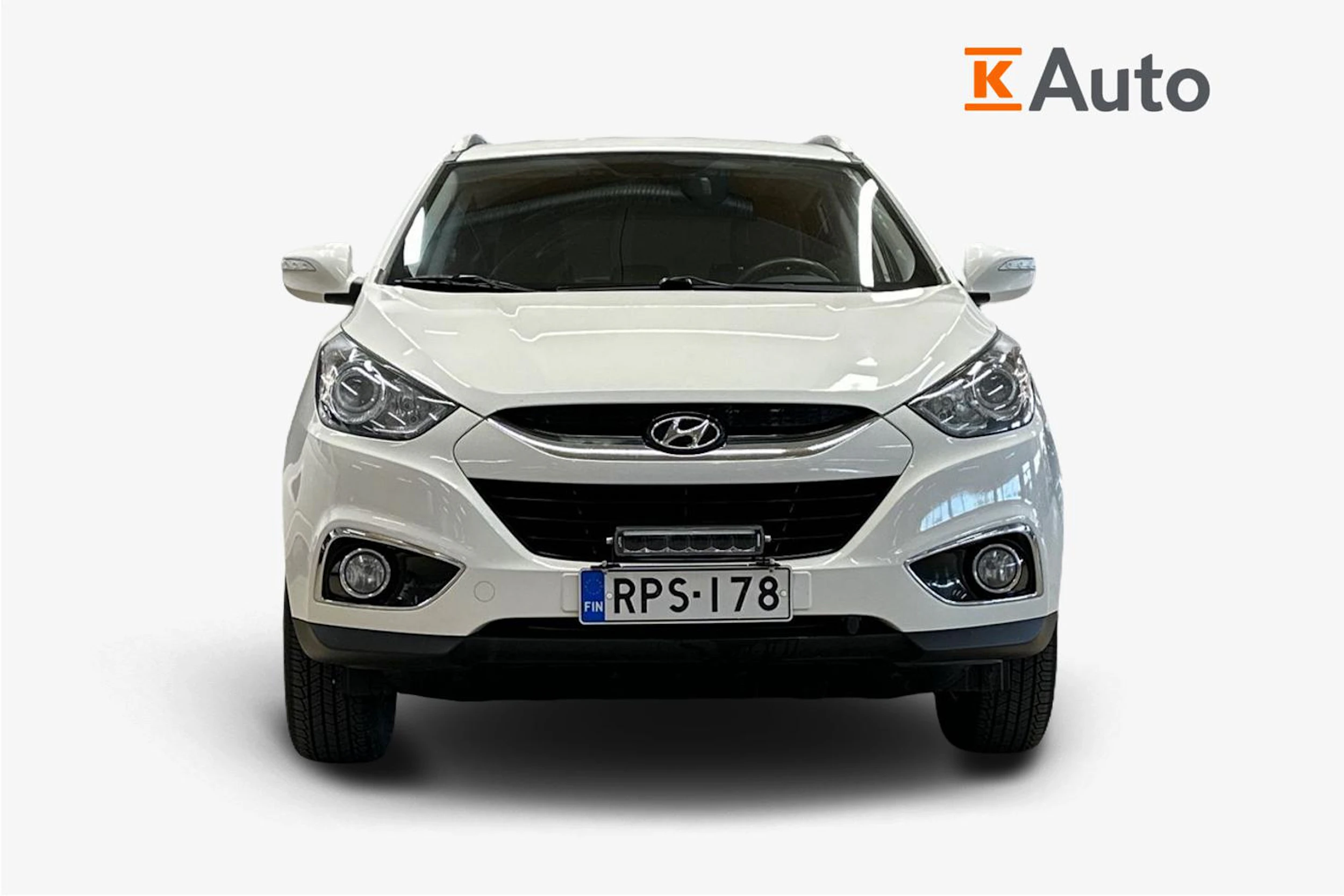Valkoinen Hyundai ix35 2013 kuva 5.