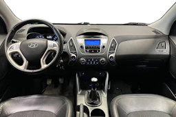 Valkoinen Hyundai ix35 2013 kuva 9.