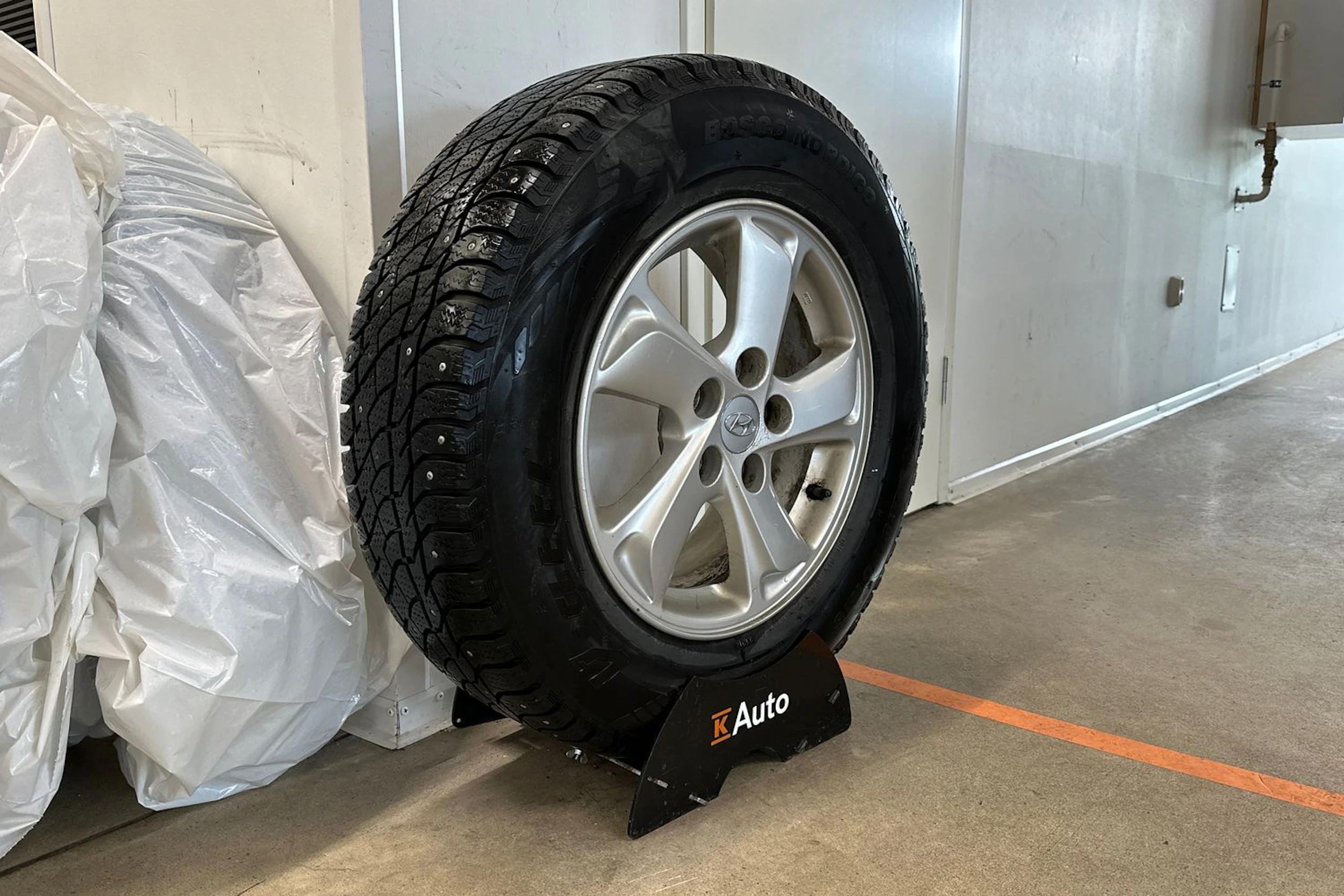 Valkoinen Hyundai ix35 2013 kuva 13.