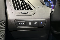Valkoinen Hyundai ix35 2013 kuva 23.