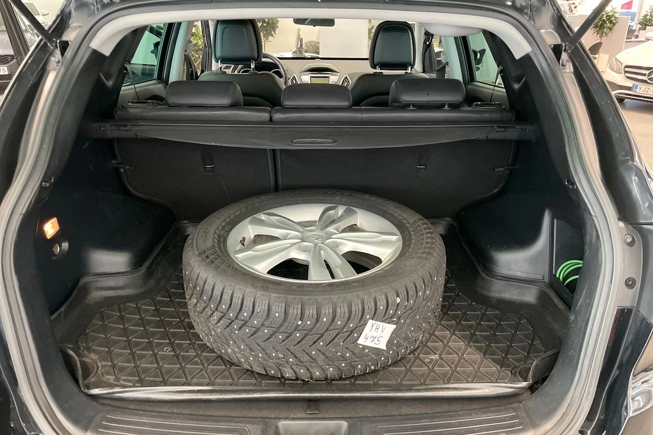 Musta Hyundai ix35 2012 kuva 16.