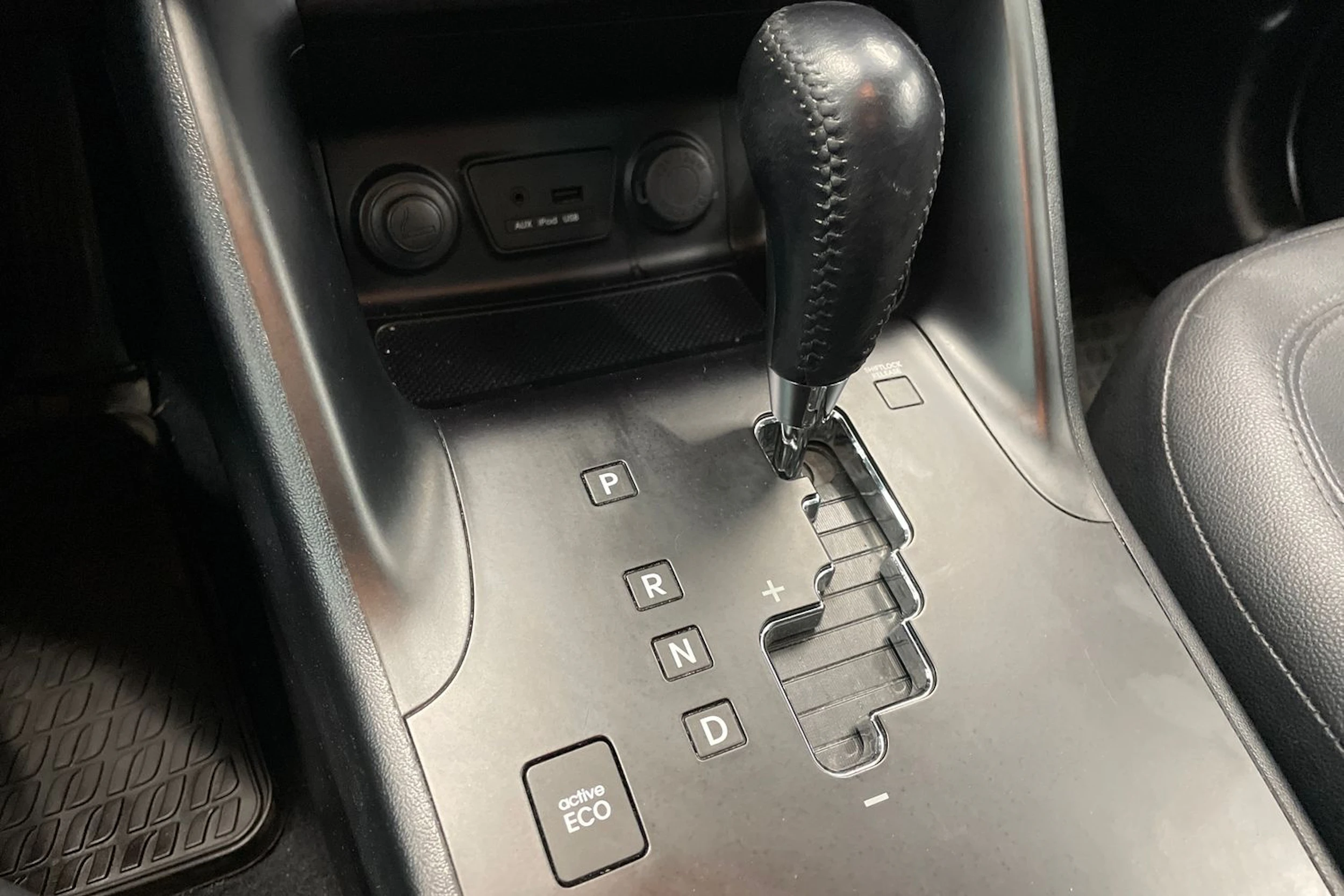 Musta Hyundai ix35 2012 kuva 19.
