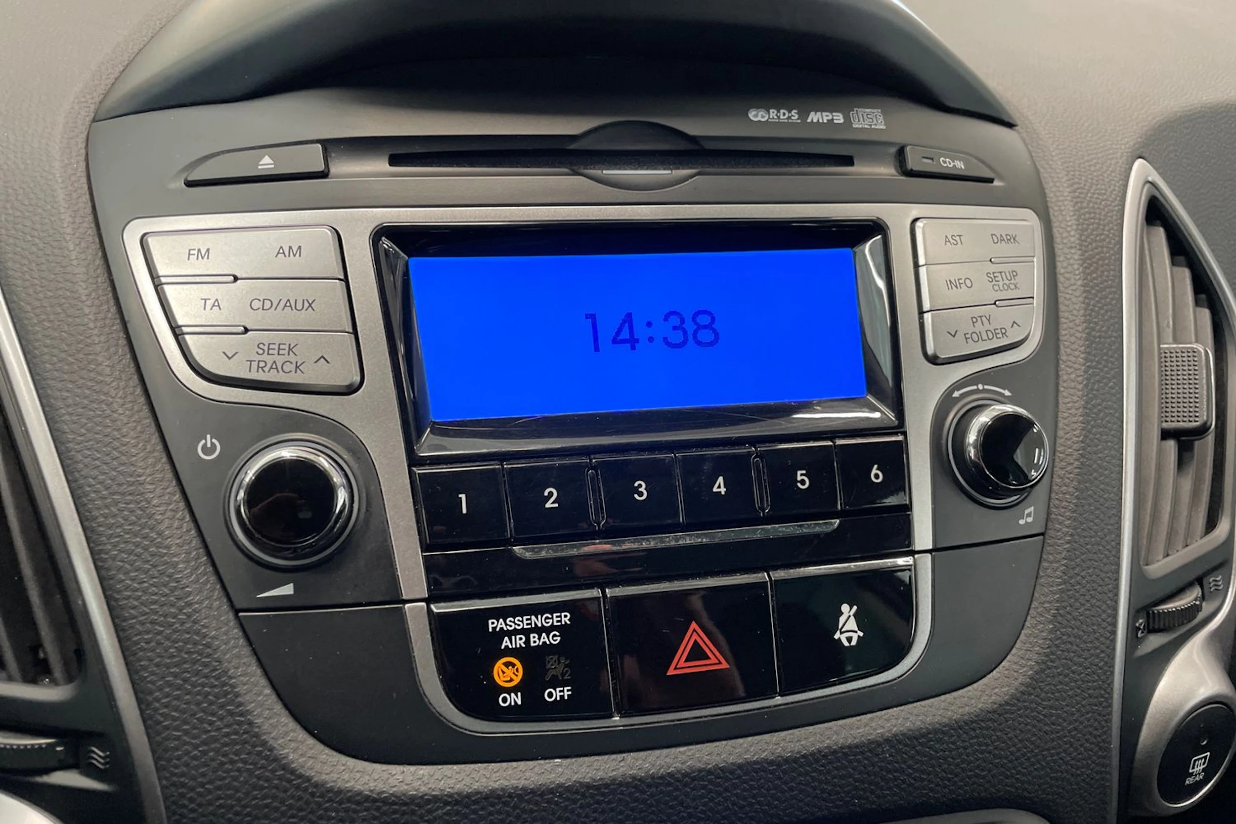 Musta Hyundai ix35 2012 kuva 21.