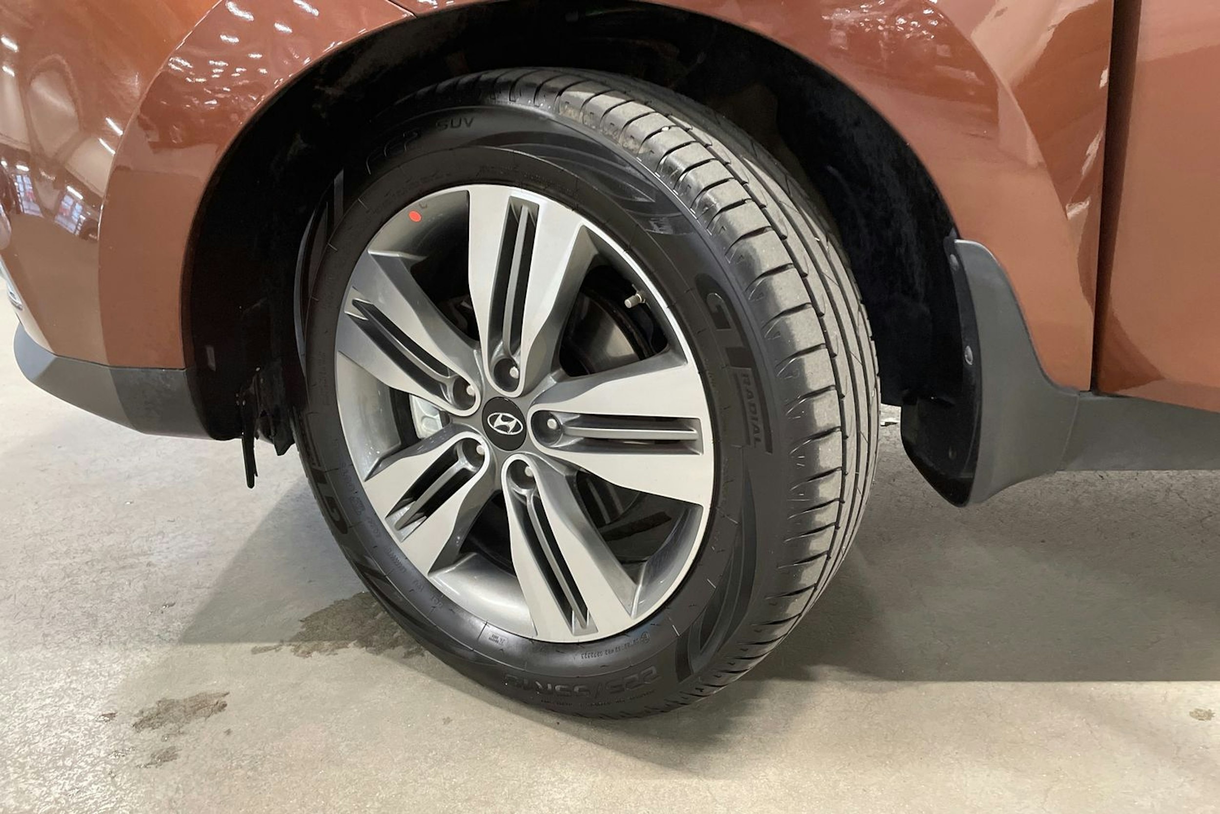 ruskea (beige) Hyundai ix35 2014 kuva 10.