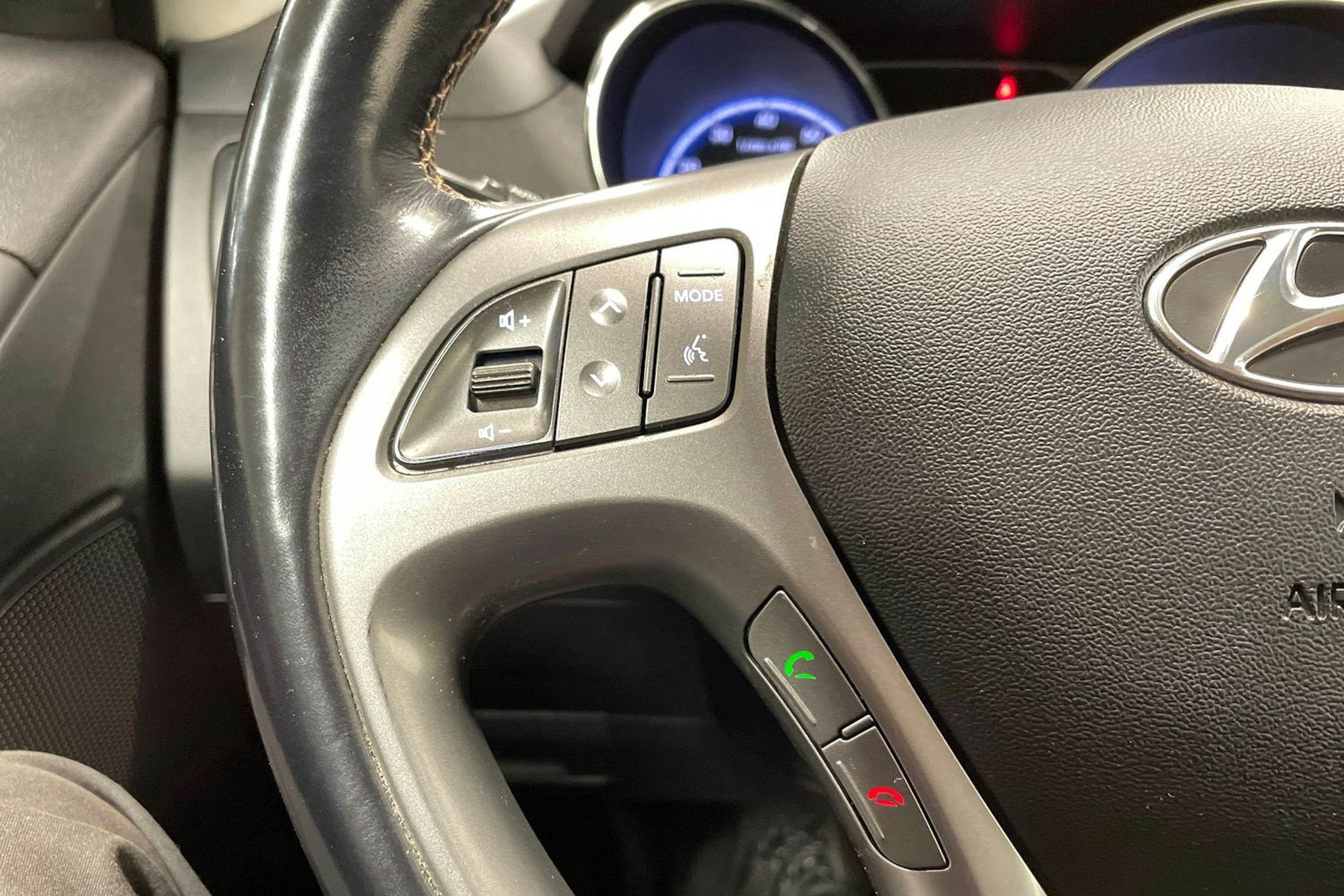 ruskea (beige) Hyundai ix35 2014 kuva 17.