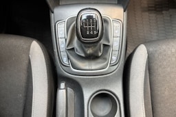 valkoinen Hyundai KONA 2019 kuva 18.