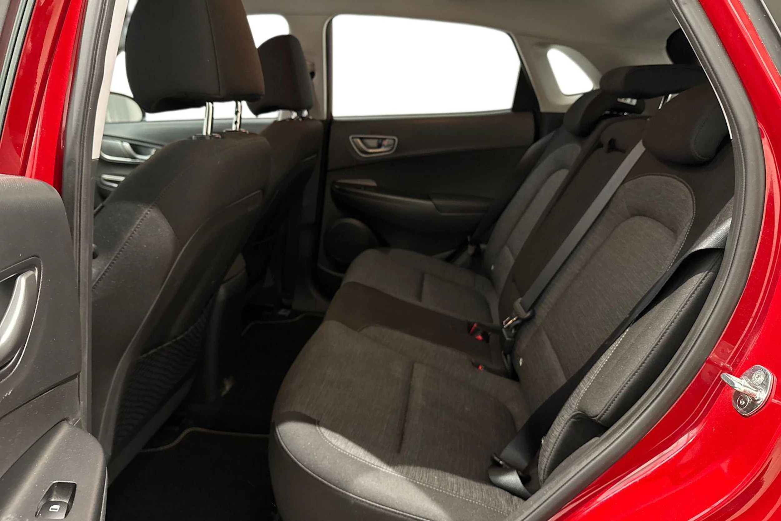 punainen Hyundai KONA 2019 kuva 8.