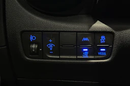 punainen Hyundai KONA 2019 kuva 16.