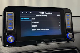 punainen Hyundai KONA 2019 kuva 22.