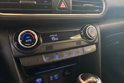 valkoinen Hyundai KONA 2019 kuva 19.