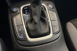 valkoinen Hyundai KONA 2019 kuva 20.
