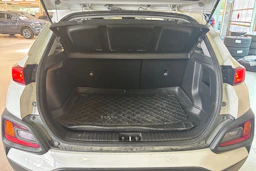 valkoinen Hyundai KONA 2019 kuva 22.