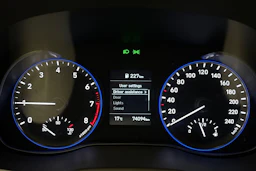sininen Hyundai KONA 2019 kuva 22.