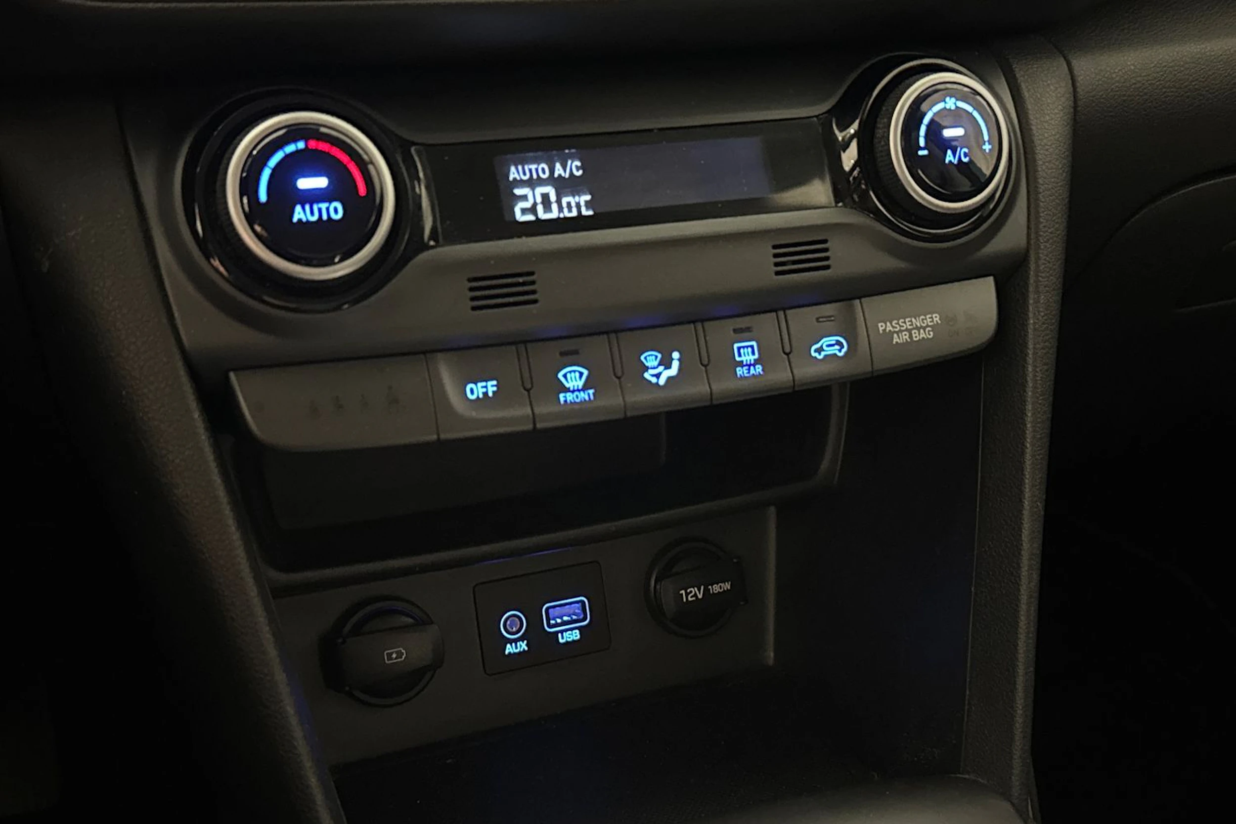 sininen Hyundai KONA 2019 kuva 29.