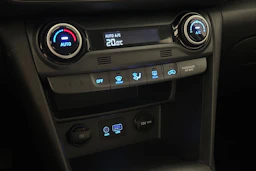 sininen Hyundai KONA 2019 kuva 29.
