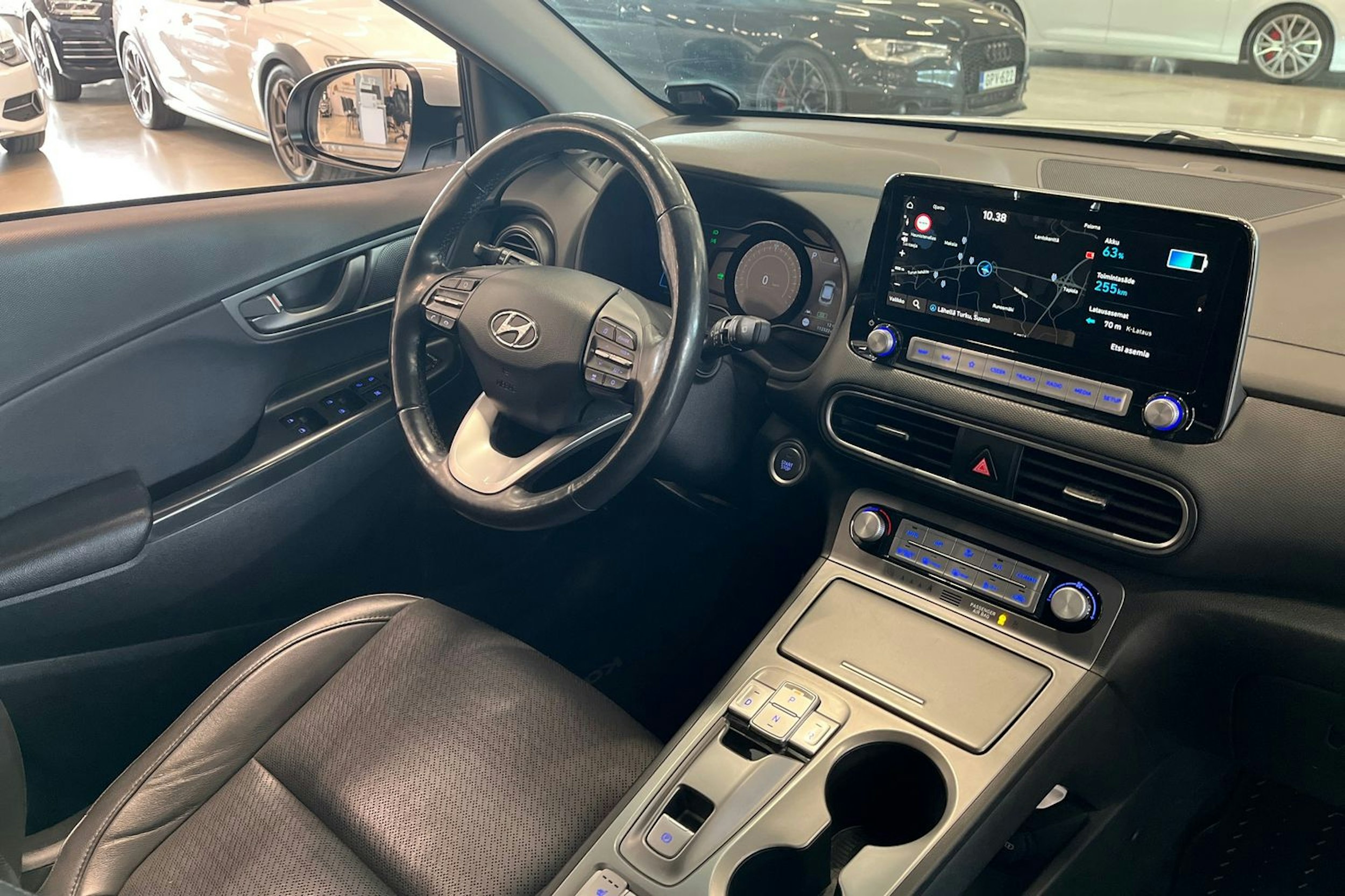 valkoinen Hyundai KONA 2020 kuva 13.