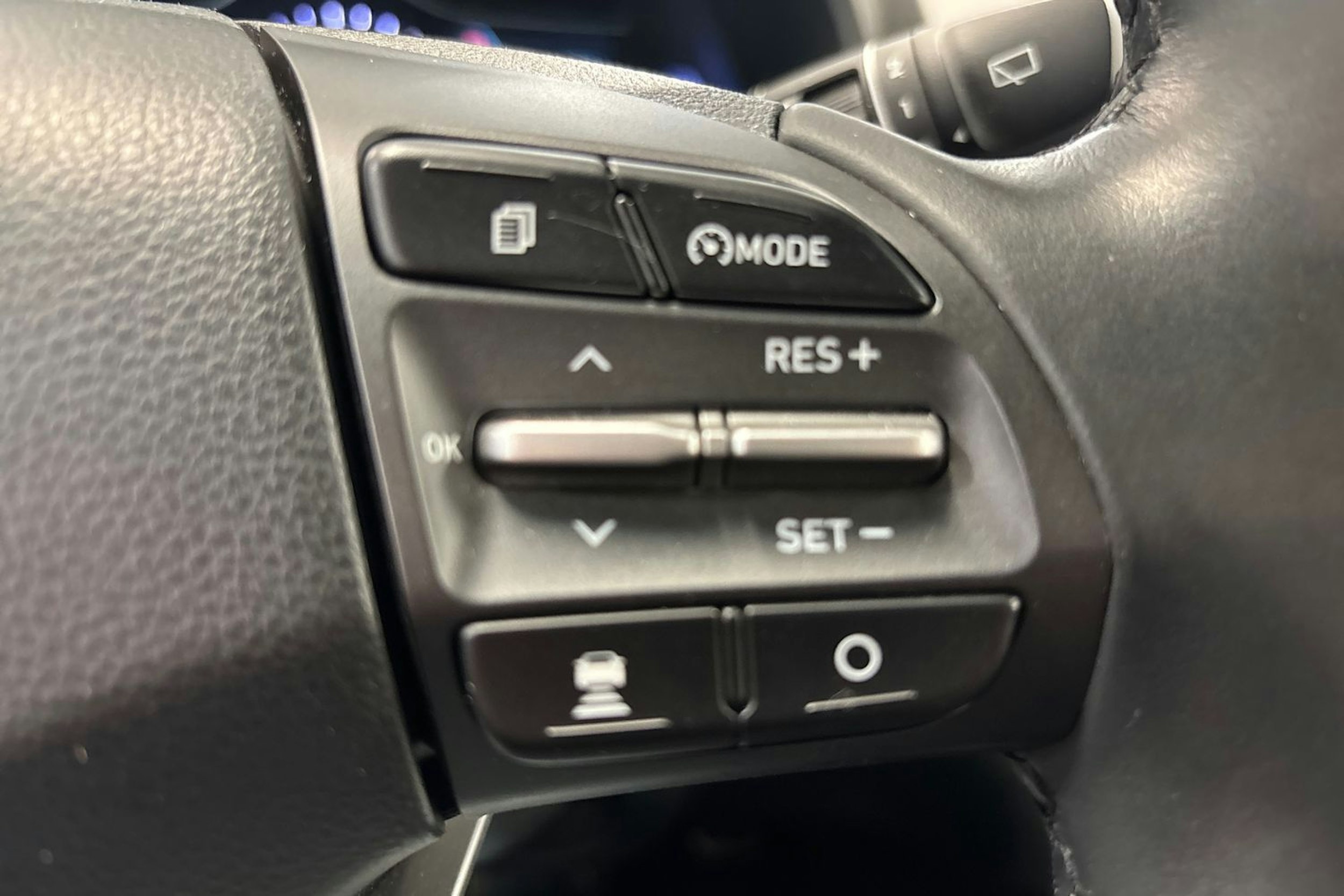 harmaa Hyundai KONA 2020 kuva 21.