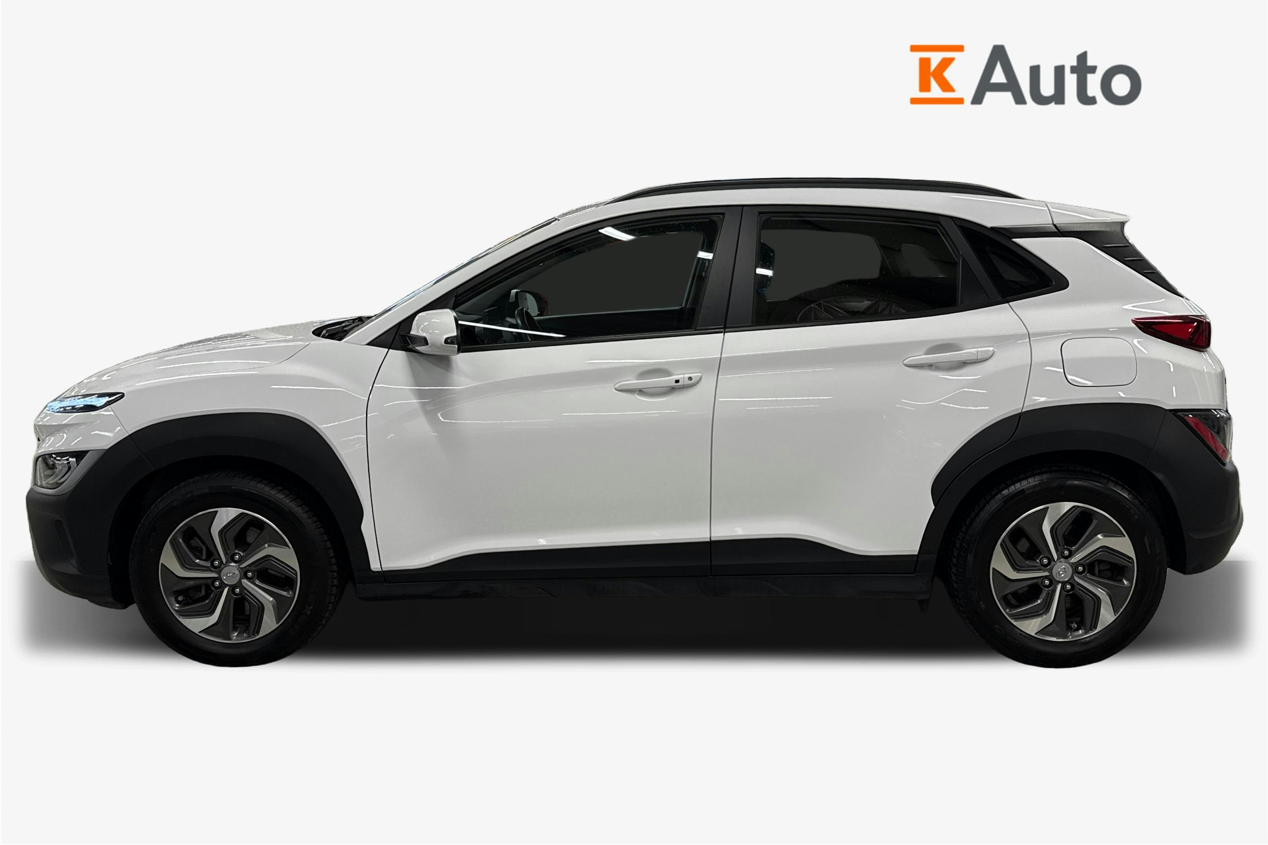 valkoinen Hyundai KONA 2021 kuva 6.