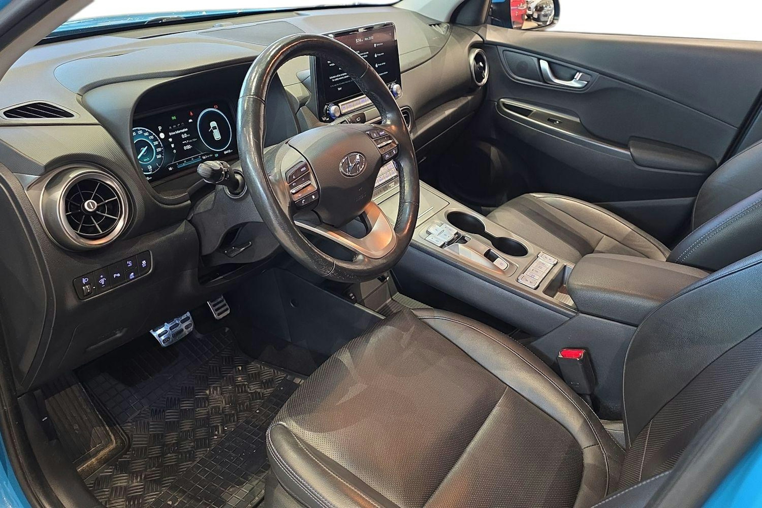 sininen Hyundai KONA 2021 kuva 7.