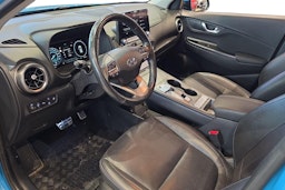 sininen Hyundai KONA 2021 kuva 7.