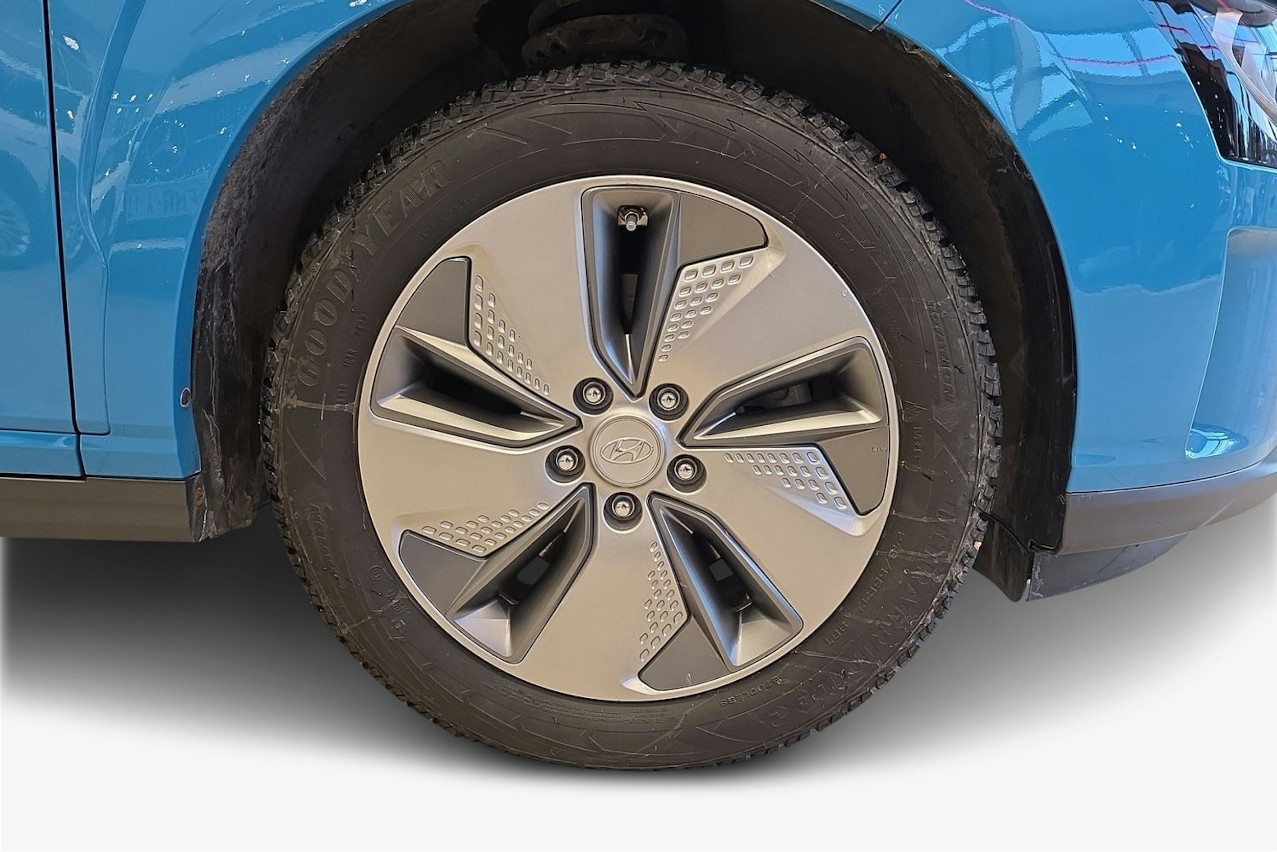 sininen Hyundai KONA 2021 kuva 11.