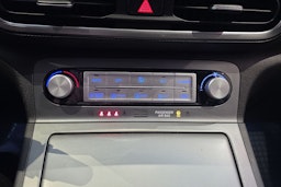 sininen Hyundai KONA 2021 kuva 24.