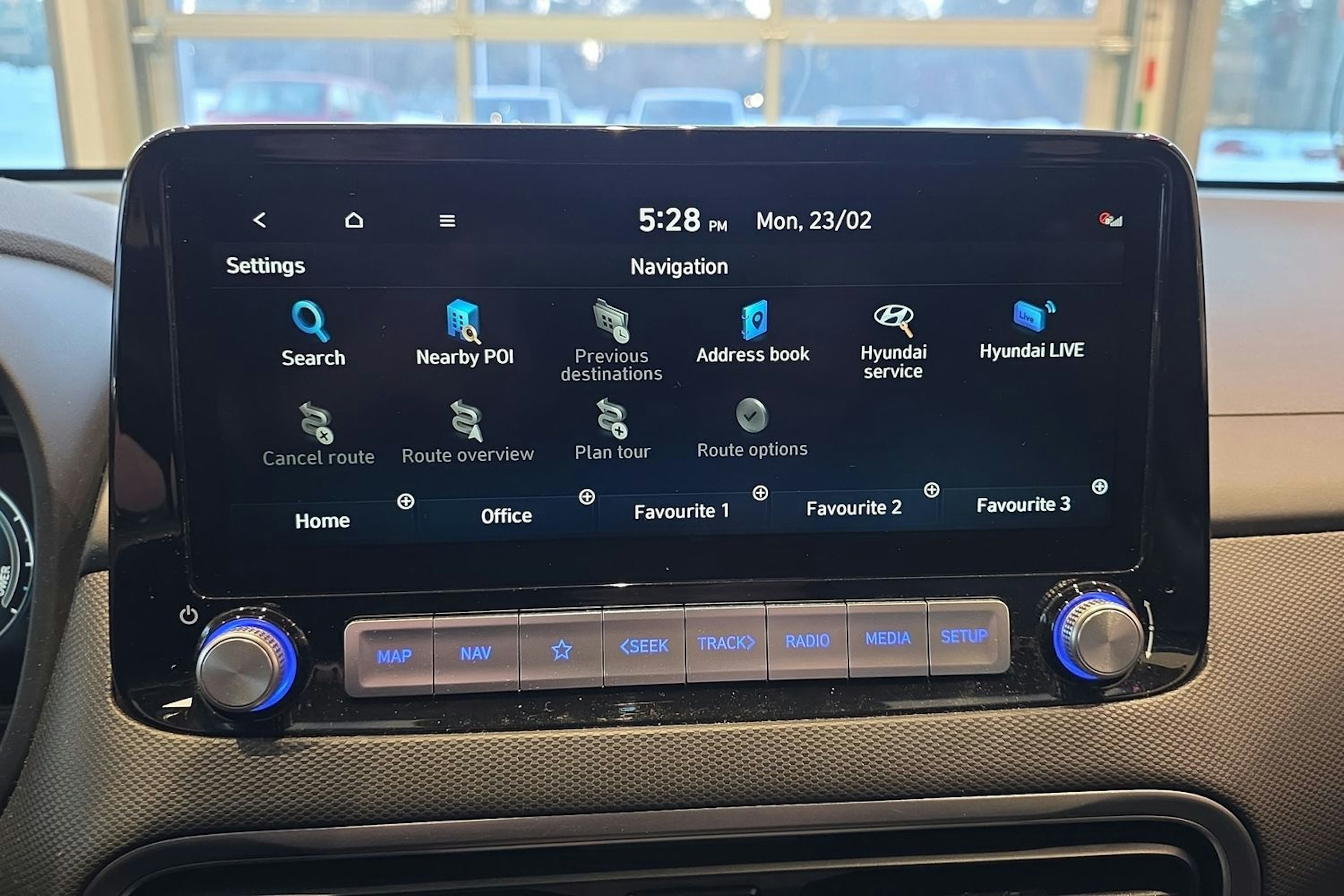 sininen Hyundai KONA 2021 kuva 28.