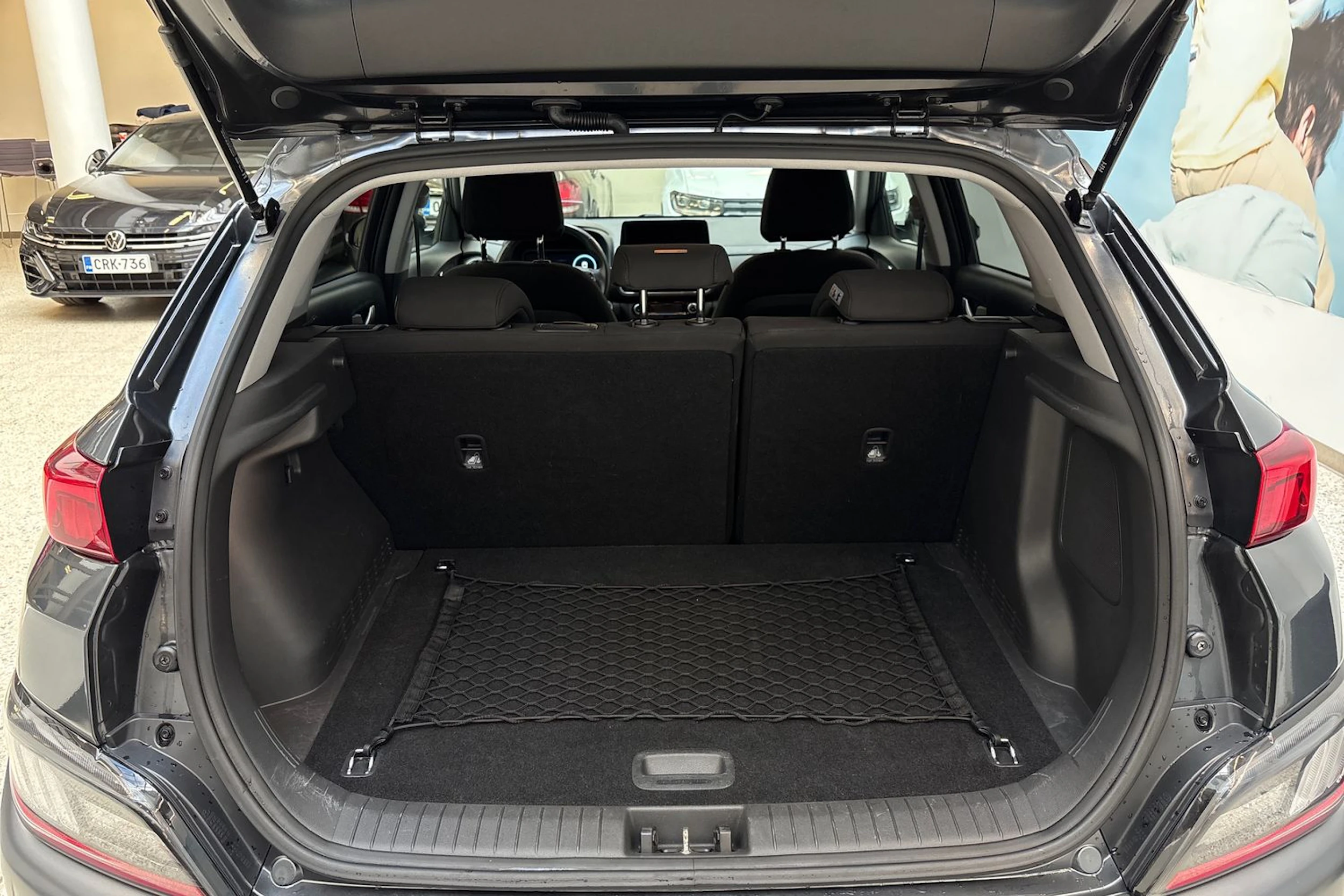 harmaa Hyundai KONA 2021 kuva 16.
