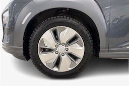 harmaa Hyundai KONA 2021 kuva 11.