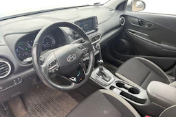 Valkoinen Hyundai KONA 2021 kuva 3.