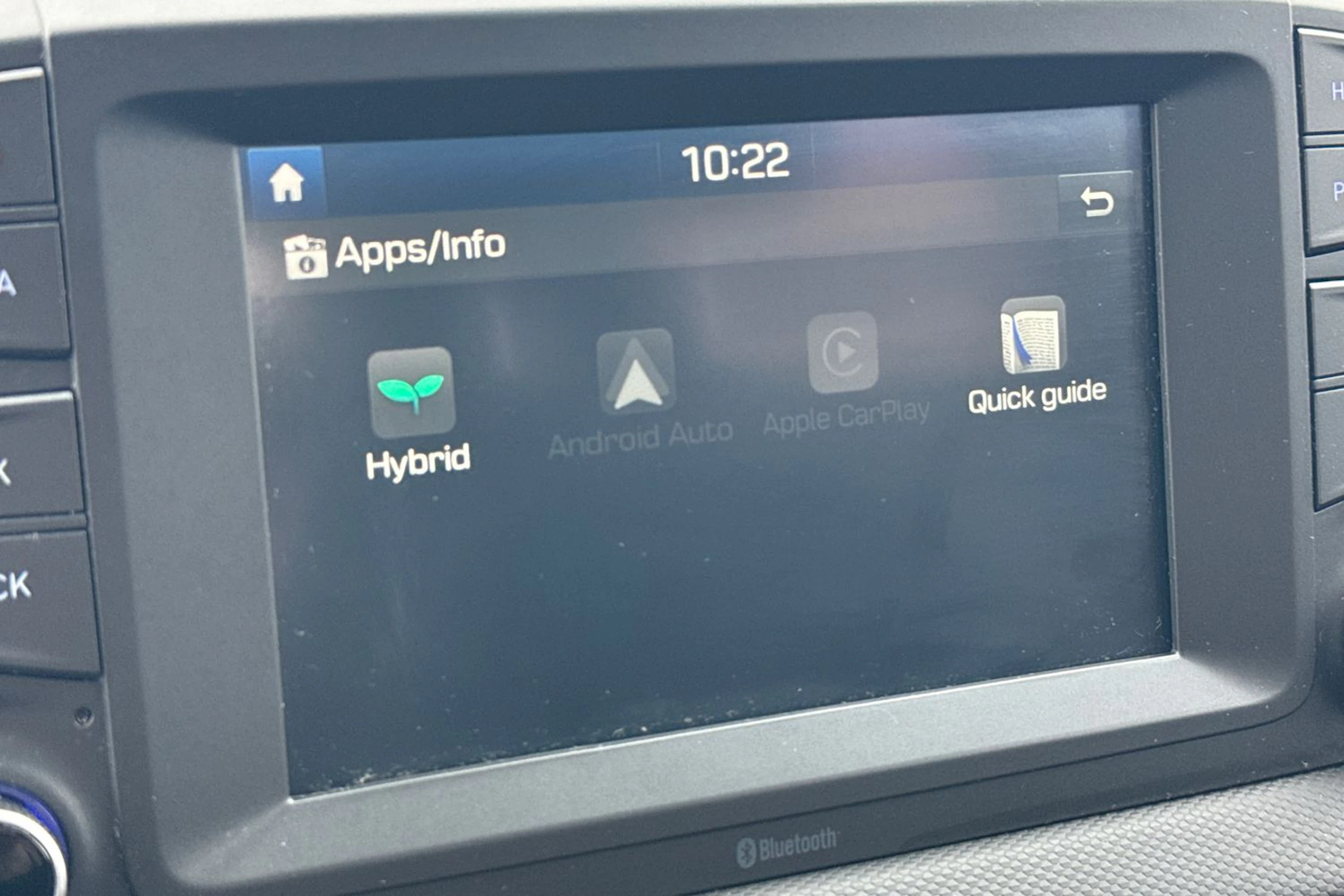 Valkoinen Hyundai KONA 2021 kuva 20.