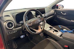 punainen Hyundai KONA 2022 kuva 7.